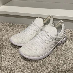 APL Womens Techloom Wave Color white Size US 6.5